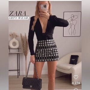 ✨Zara women’s embellished black mini skirt NWT ✨